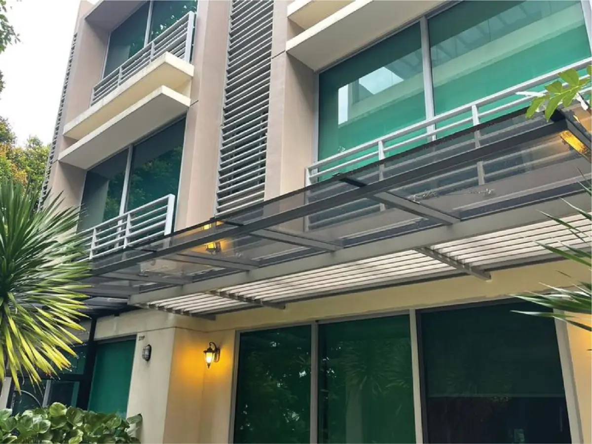 Awning installation works at Pasir Panjang